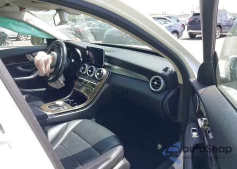 2017 Mercedes-Benz C 300 from USA, damaged, VIN 55SWF4KB6HU213450